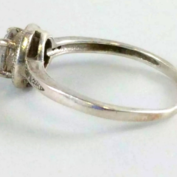 VINTAGE STERLING SILVER HALO ENGAGEMENT RING 6.75 - Picture 3 of 6